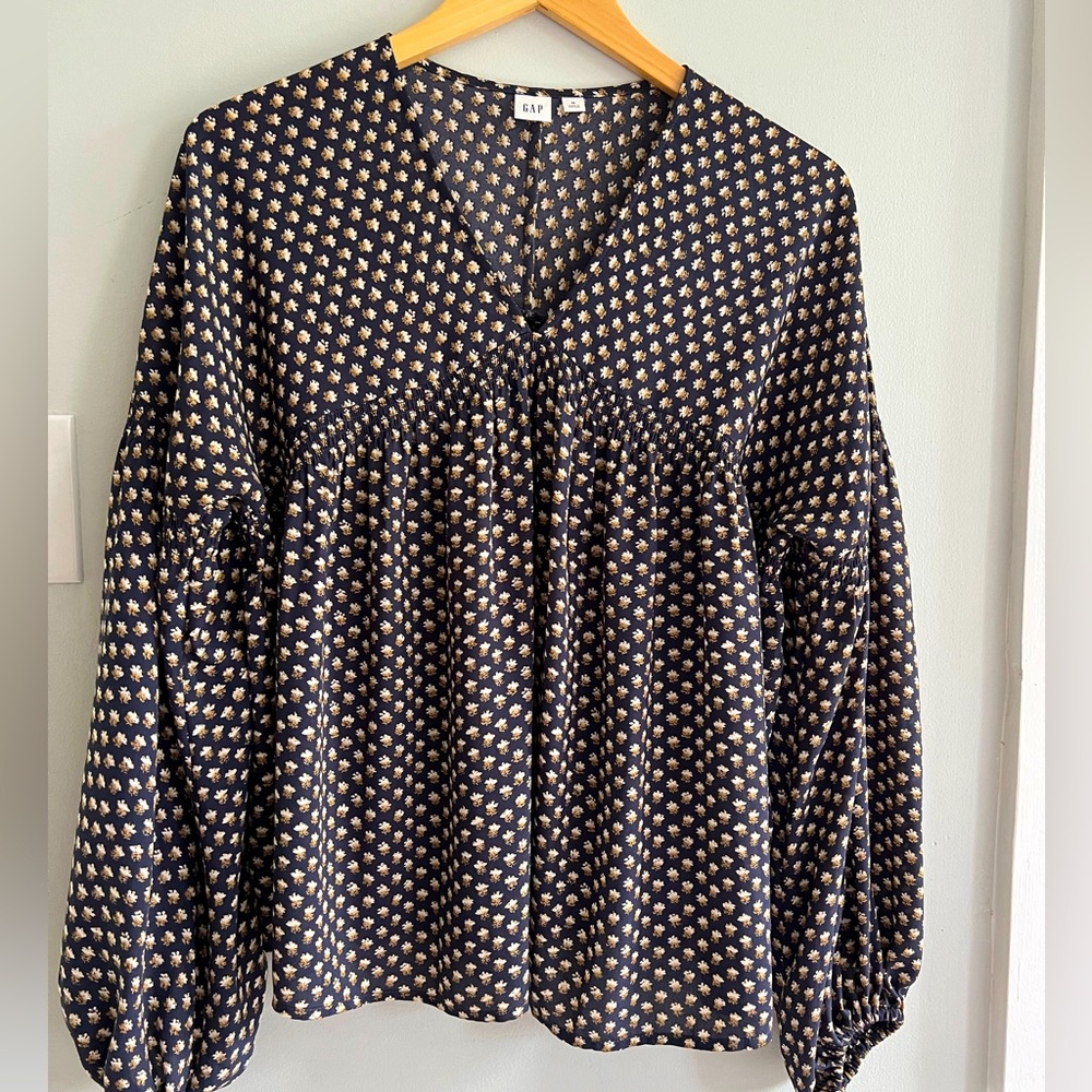 Gap Balloon sleeve blouse